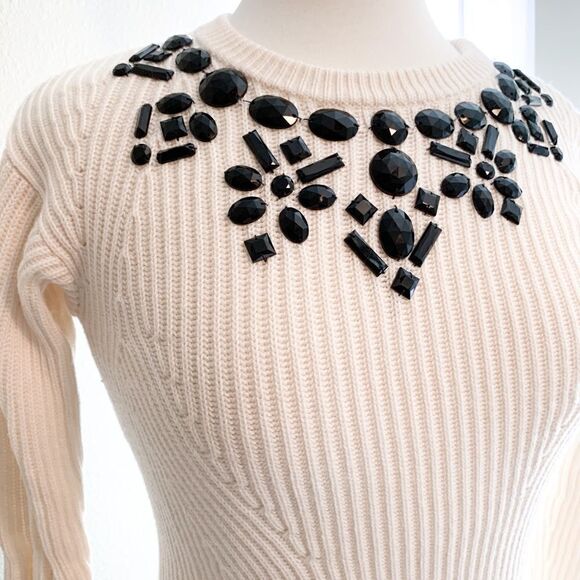 Ann Taylor statement sweater - Picture 2 of 3